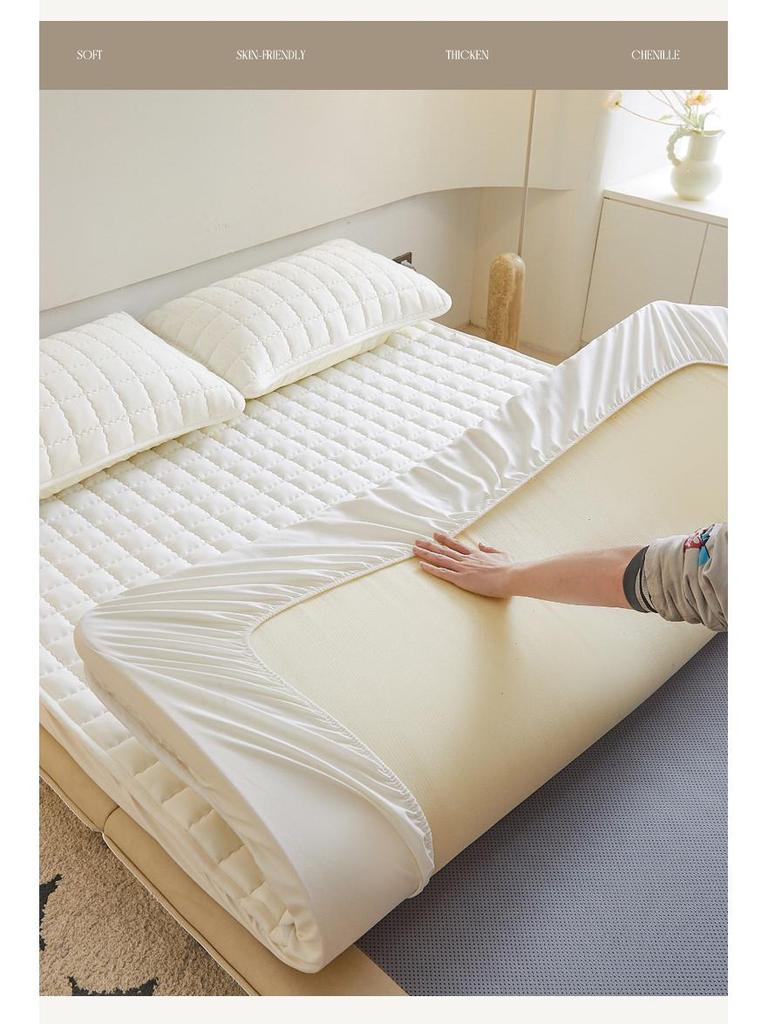 Premium Waterproof Mattress Cover: Quilted, Urine-Proof Protector for Mothers and Babies, All-Season Simmons-Style Bed Cover.