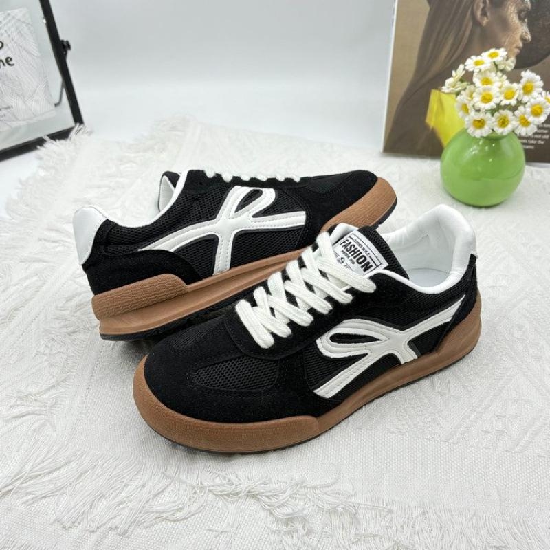 Lightweight New 2025 Spring and Autumn German Training Shoes Women's Versatile Sports and Leisure Shoes Board Shoes, Sports and Leisure Shoes, Casual