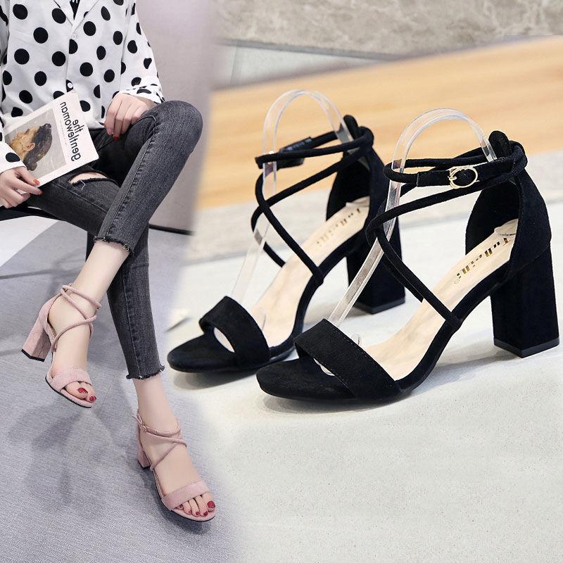 Französische Sandalen Damen 2025 neu Feenstil dicker Absatz Temperament Ein-Wort-Schnalle gekreuzte Riemen erhöhend Römische High Heels