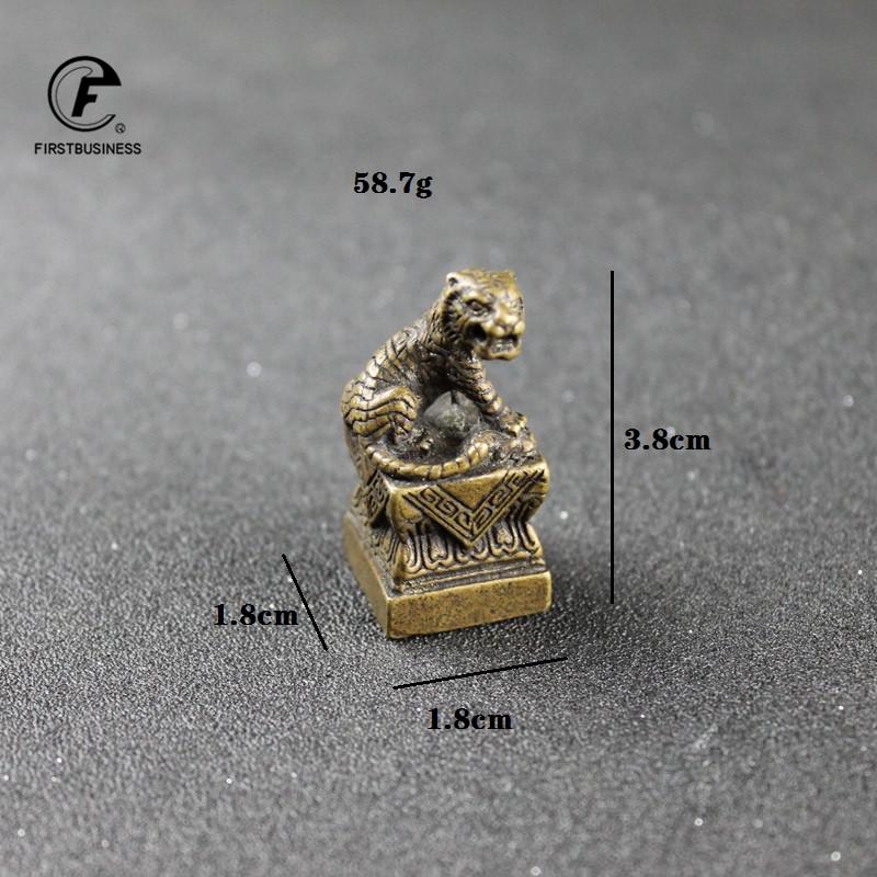1Pcs Retro Antique Metal Brass Tiger Seal Print Ignet Animal Sculpture Statue Home Decor Study Teahouse Decoration Accessories