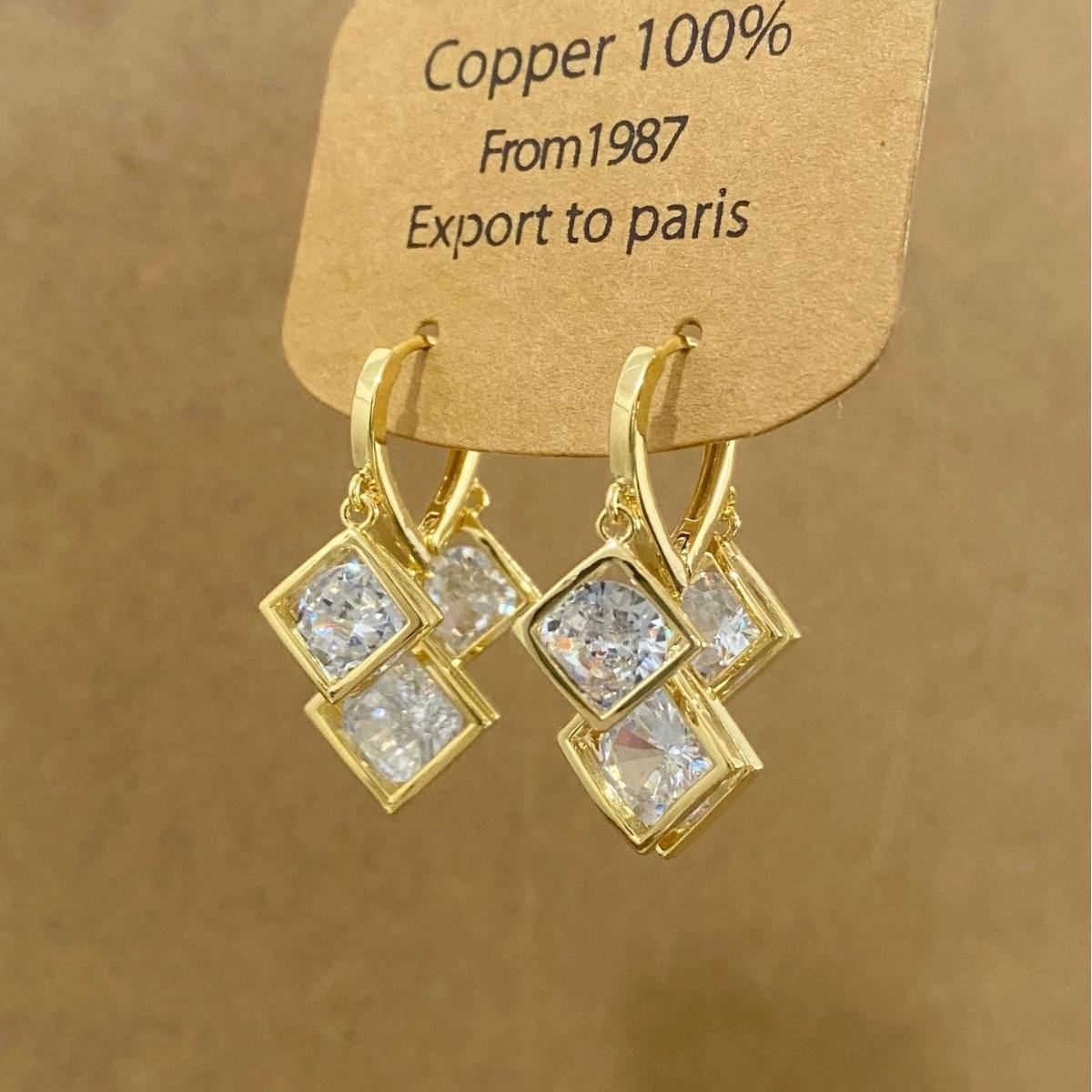 French Zirconia Heart-Shaped Earrings: Luxury, Exquisite, Simple, High-End Design.