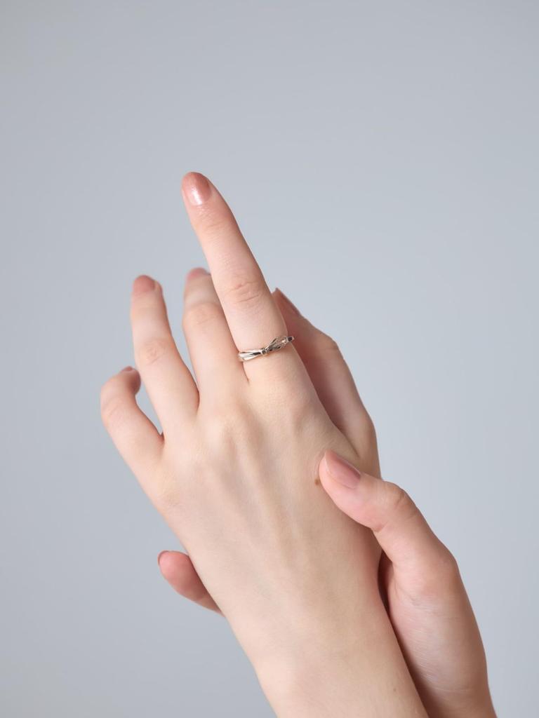 Ete Fantou Jewelry Ribbon Size Ring, 11, Platinum, 810355-810356