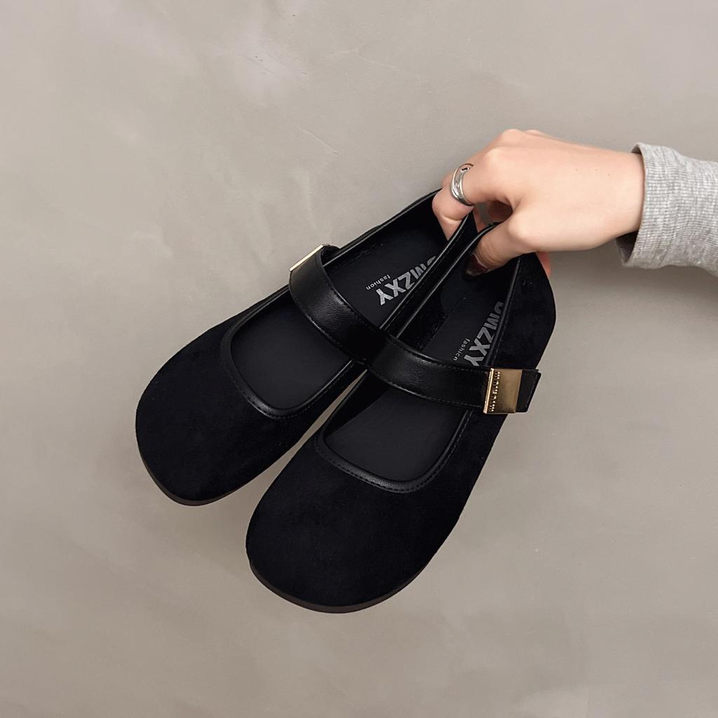 Stepping on shit feeling retro single shoes women's 2025 summer new one-pedal lazy casual pregnant women soft-soled leather beanie shoes