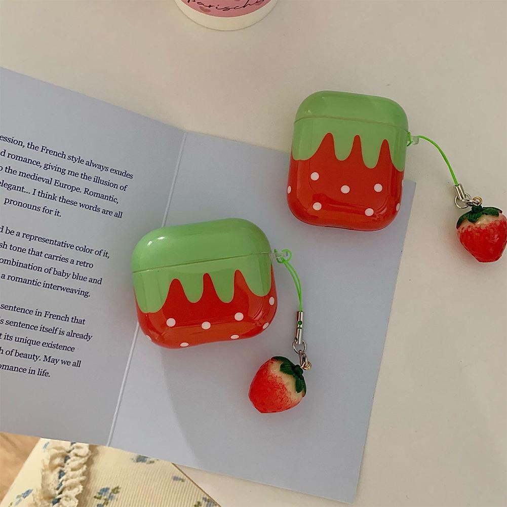 Coque de protection mignonne et charmante à pois blancs et fraise rouge brillante antichoc pour AirPods 1 2 3 4 Pro avec pendentif charm