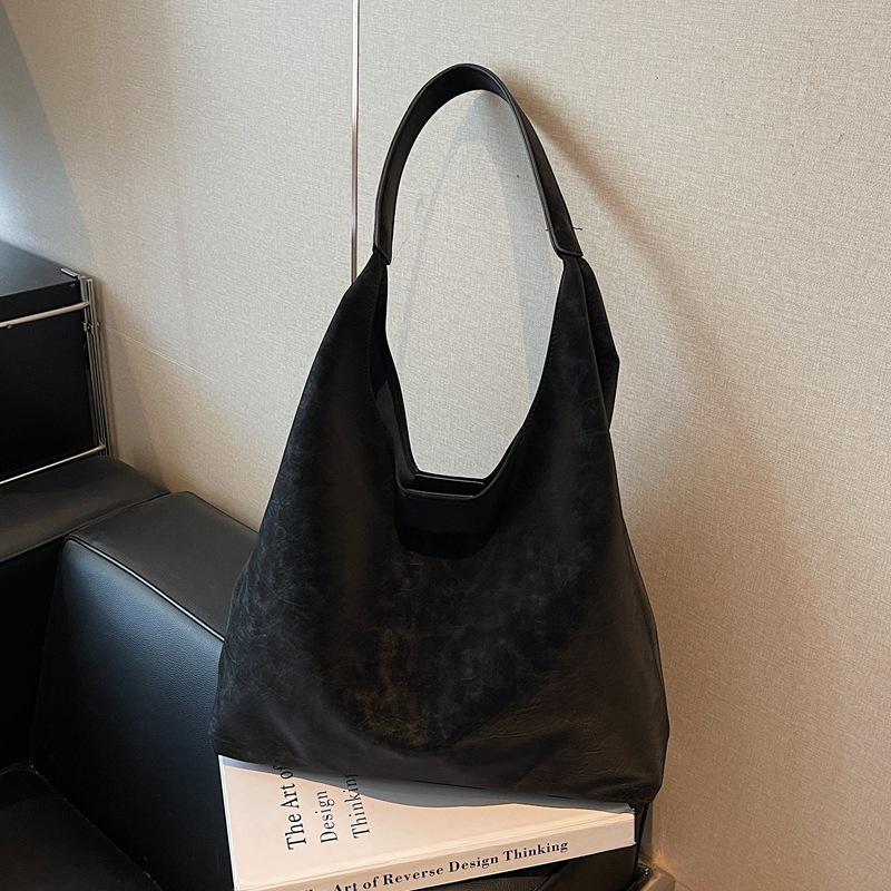 

Big bag women s new summer versatile shoulder bag retro large-capacity commuter tote bag чёрный