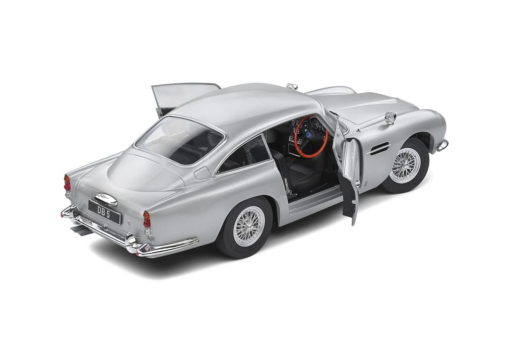 Solido Aston Martin DB5 scale diecast model 1964 James Bond car from the 007 1/18 car, (Silver Birch), movie