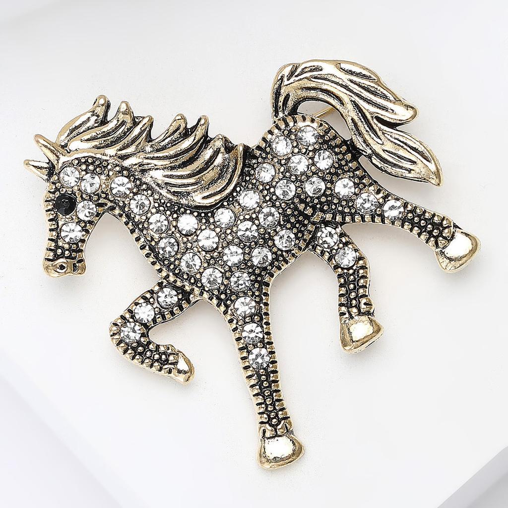 Rhinestone Horse Brooch for Women Animal Lapel Pins Party Accessories New Year Gifts