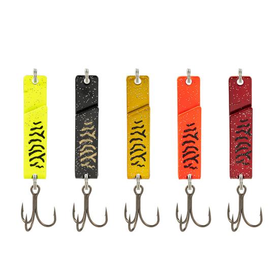 5Pcs Artificial Baits with Treble Hook Vibrant Colors Compact Design