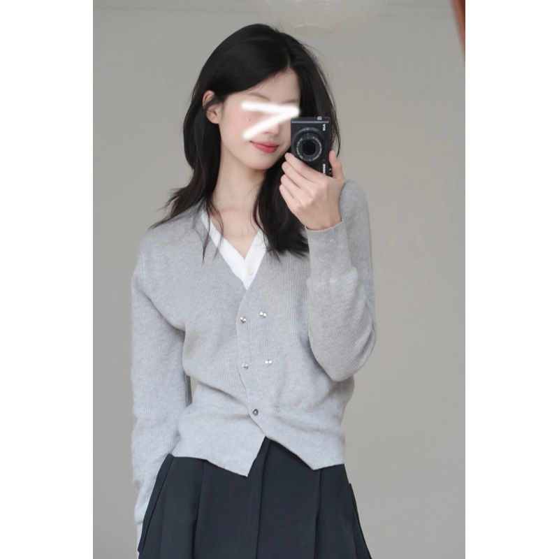 

Серый кардиган с V-образным вырезом на раннюю осень в стиле преппи, имитация двойки Gray S [Recommendation 70/45.00kg]]