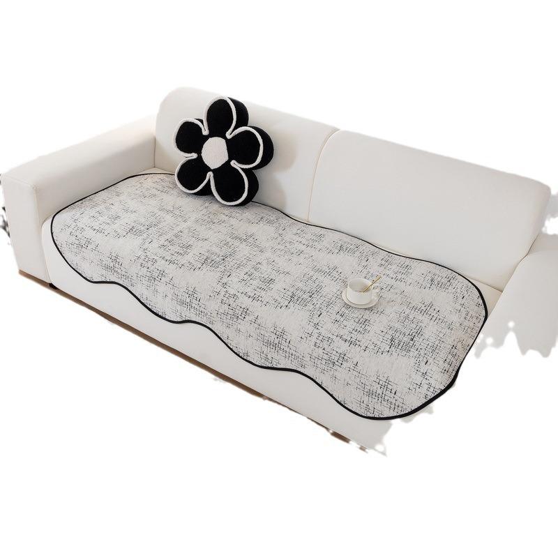 Irregular Shaped Chenille Sofa Cushion for All Seasons New Anti-slip Cushion Sofa Cover Cover Cloth