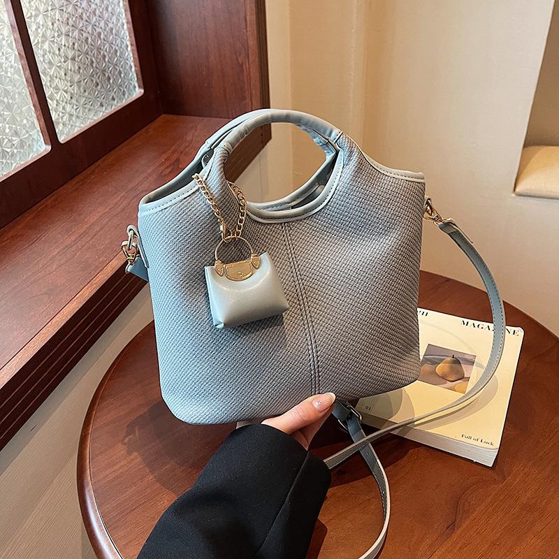 Bag Women's New Versatile Messenger Bag Portable Leisure Bag