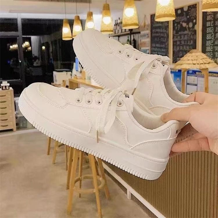 

Белые туфли, женские весенние новые удобные туфли на платформе, повседневные кроссовки в стиле ретро 40 белый
