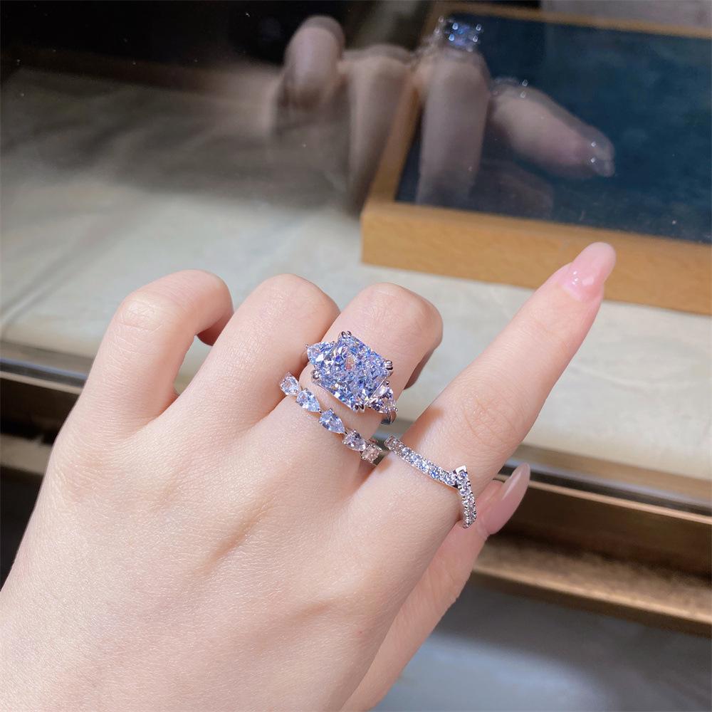 Elegant S925 Sterling Silver Zircon Ring for Women - European and American Style High Carbon Diamond Design