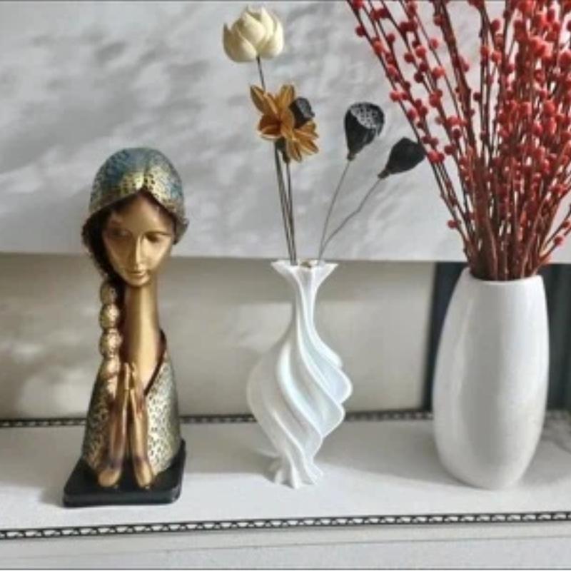 Cute Praying Girl Figurine, Inspirational Office & Home Decor Ornament