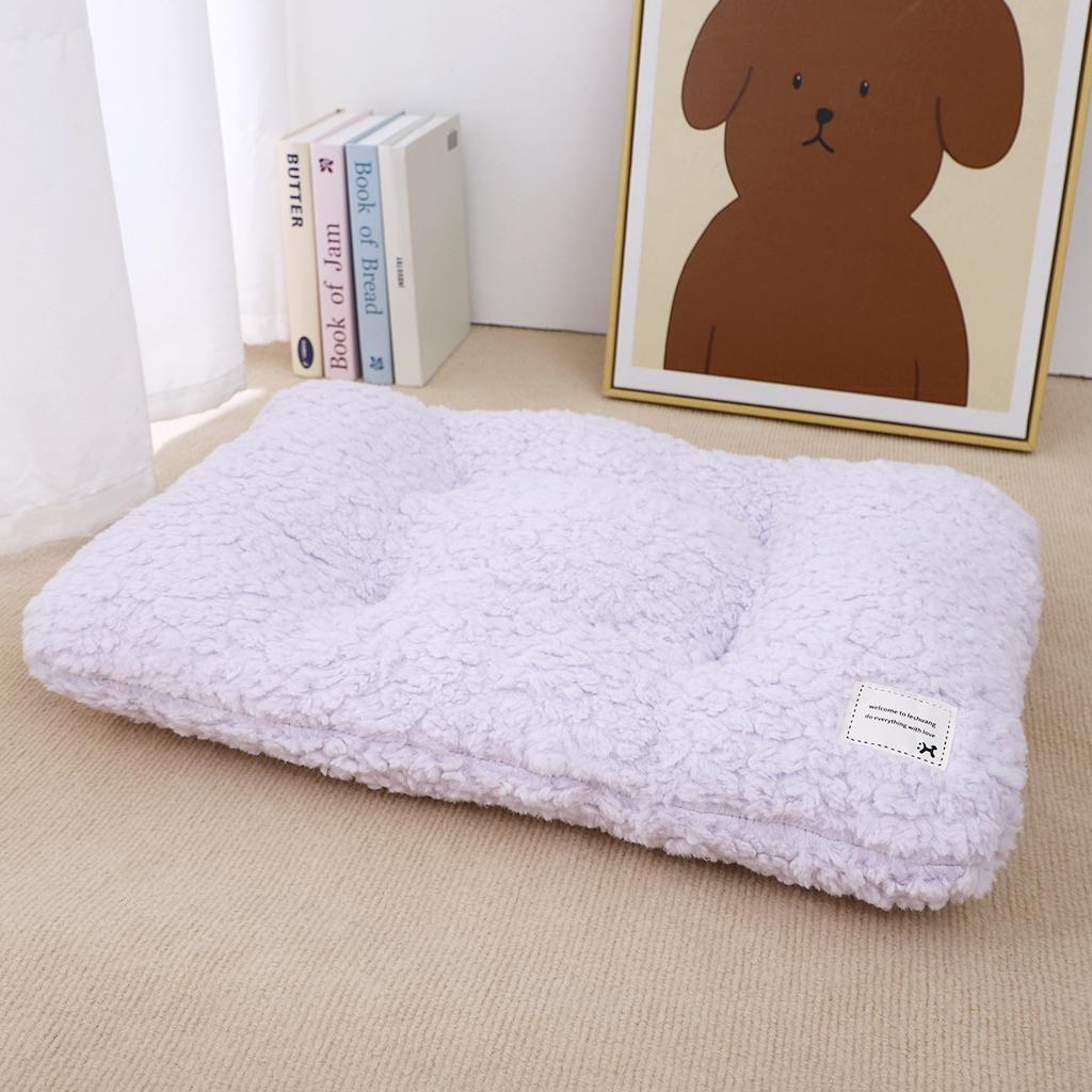 Cat Bed Cat Can Step On The Milk Pad for Sleeping. Cat Sleeping Pet Bed Pad for All Seasons. Dog Bed Sleeping Pad Thickened Version.