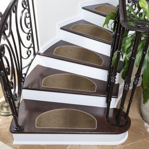 

Тафтинговый коврик для ступеней и лестниц