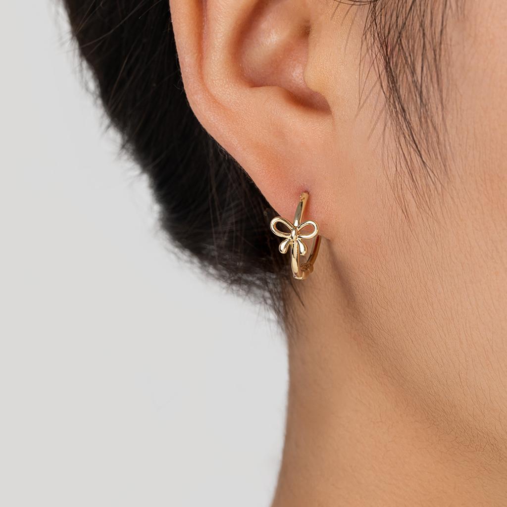 1 Pair of Personalized and Versatile Hollow Bow Copper Ear Buckles with Circular Women's Earrings