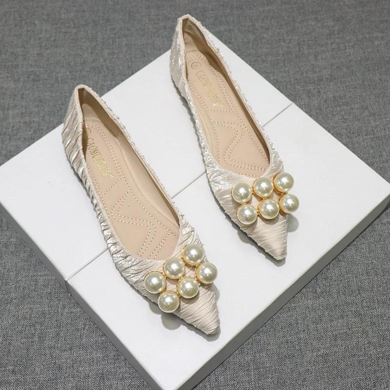 New Women Shoes Fashion Slip-on Loafers Pointed Toe Big Pearl Casual Flat Shoes