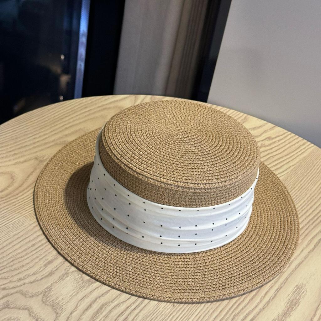 Spring and Summer Sunscreen Elegant French Polka Dot Vacation Top Hat Women Travel Beach Hat Fashion Flat Top Straw Hat