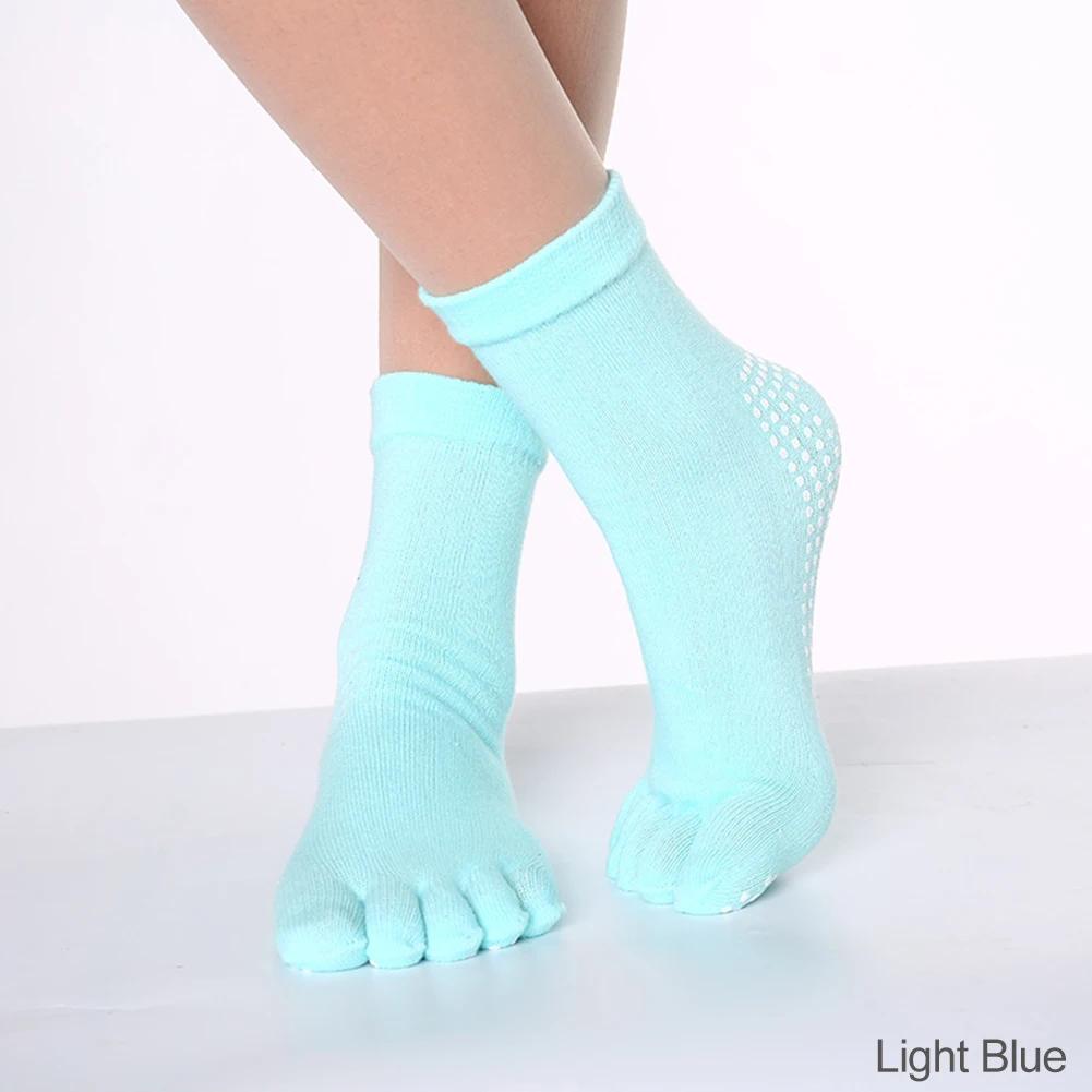 1Pair Grip Socks for Women, Non Slip Pilates Yoga Socks with Double Stripes Non Slip Socks for Workout, Ballet, Athletic Socks