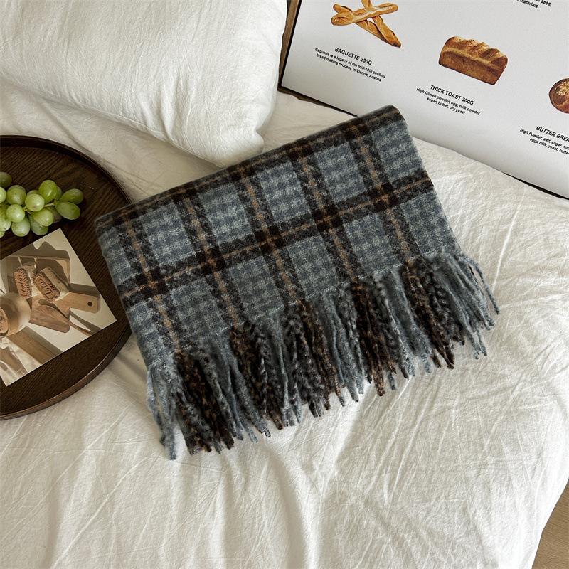 Vielseitiger, weicher und klebriger Karoschal aus Kaschmirimitat mit Quaste für den Winter, luxuriös, neu, modisch, verdickter, warmer Schal für Damen