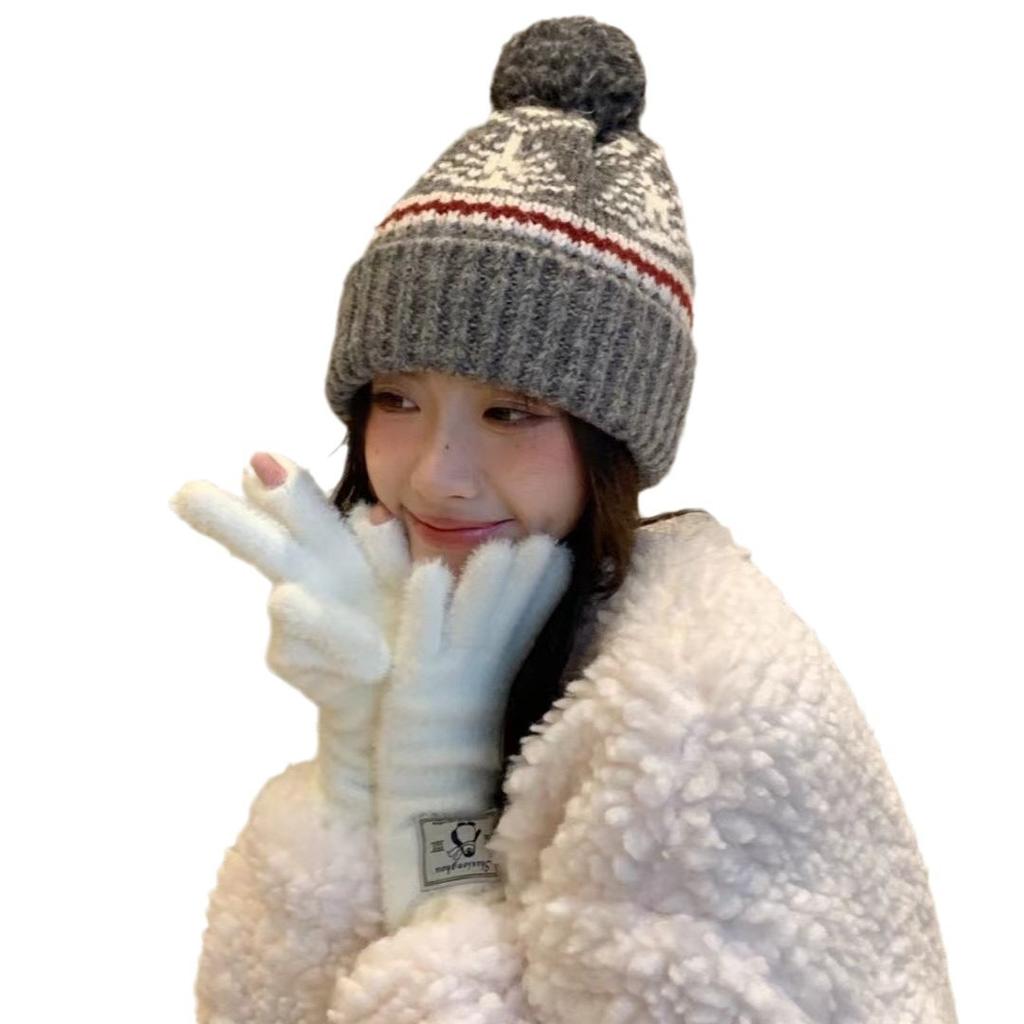 Vintage wool hat women's winter thickened warm knitted hat Christmas ear protector cold hat