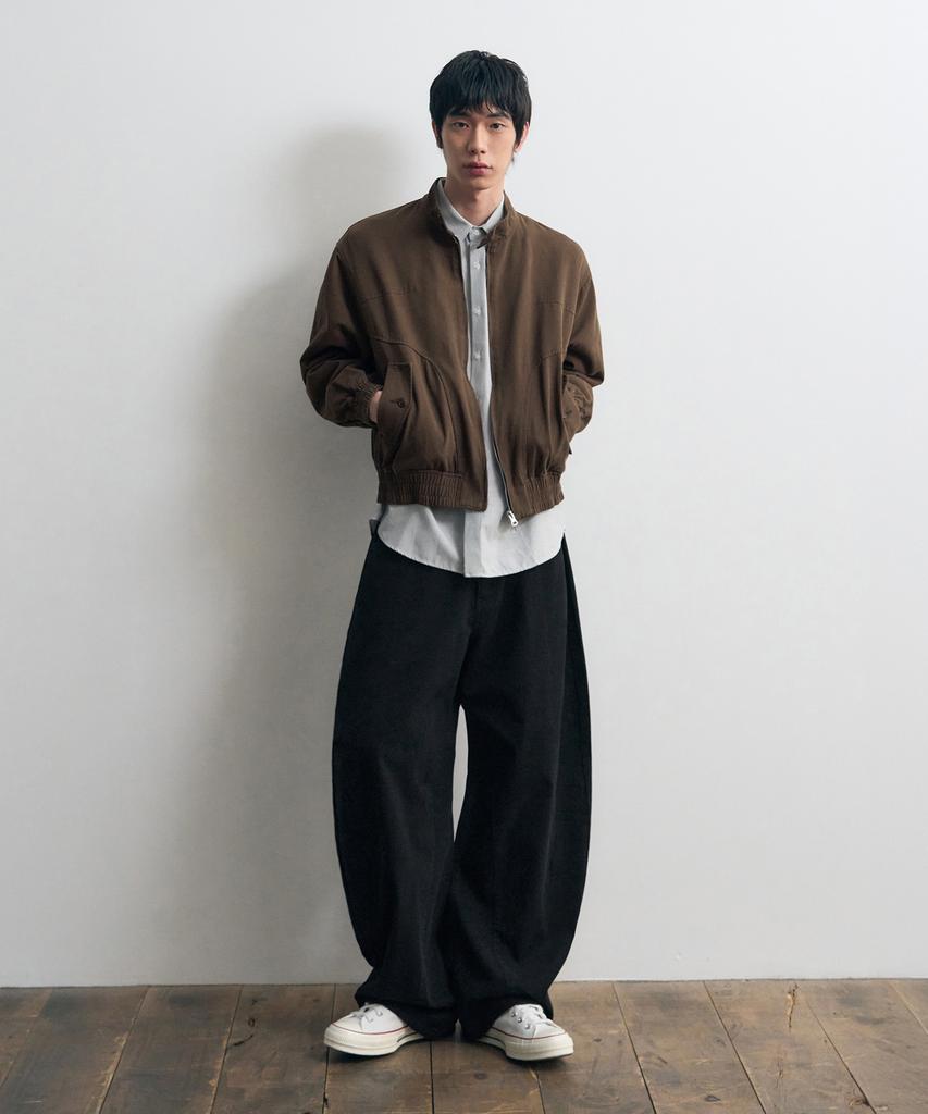 Awodeijeu Arno Curved Wide Chino Pants [Black]