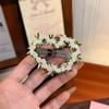 2pcs Pink heart-shaped hair clip with flowers on the side and sweet BB clip, creating an atmosphere with broken hair