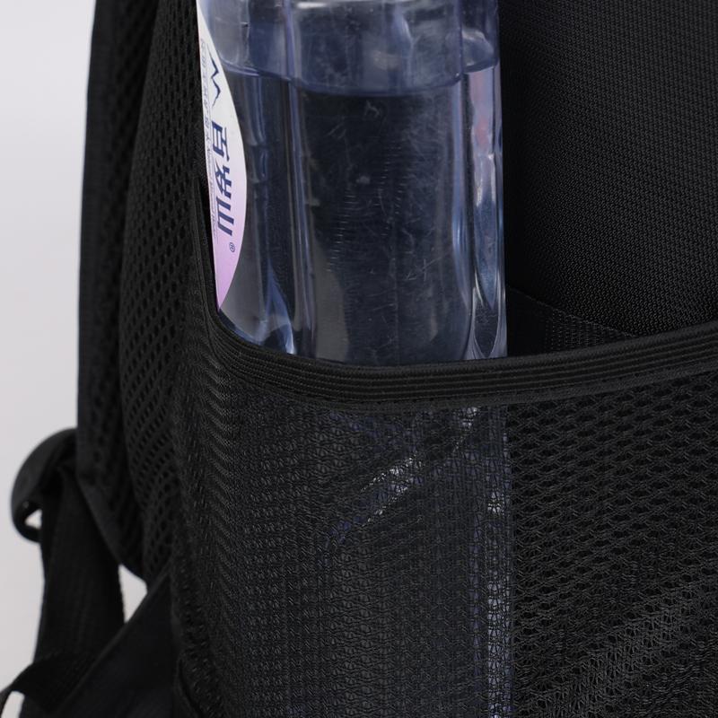 Backpack for Men Women with Minimalist Solid Color Design Suitable for Daily Commute School Travel and Office Use Modern Functional Style