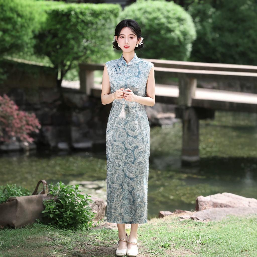 1011 summer new velvet cheongsam national style thin retro slim long sleeveless wedding dress