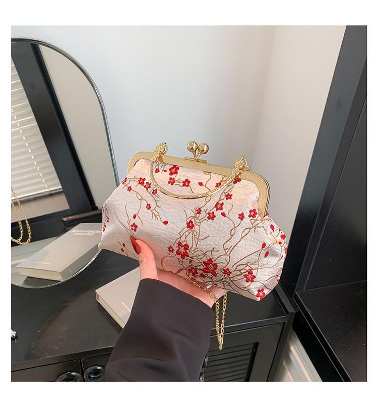 Künstlerischer Nationalstil Verschluss Schnalle Cheongsam Tasche 2024 Chic Sommer Handheld Metall Schultertasche