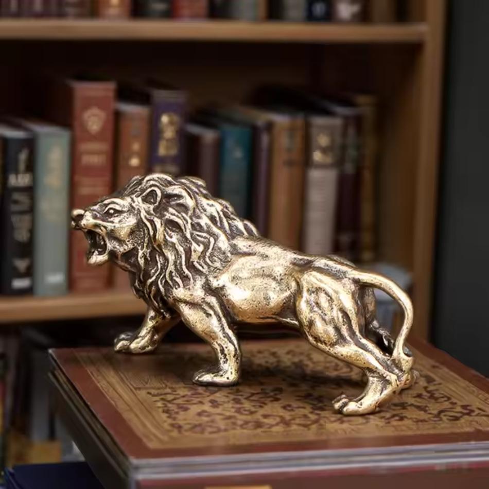 1 Pcs Vintage King Style Bronze Finish Brass Zodiac Tiger Sculpture Cast Metal Desktop Ornament for Living Room or Office Decor