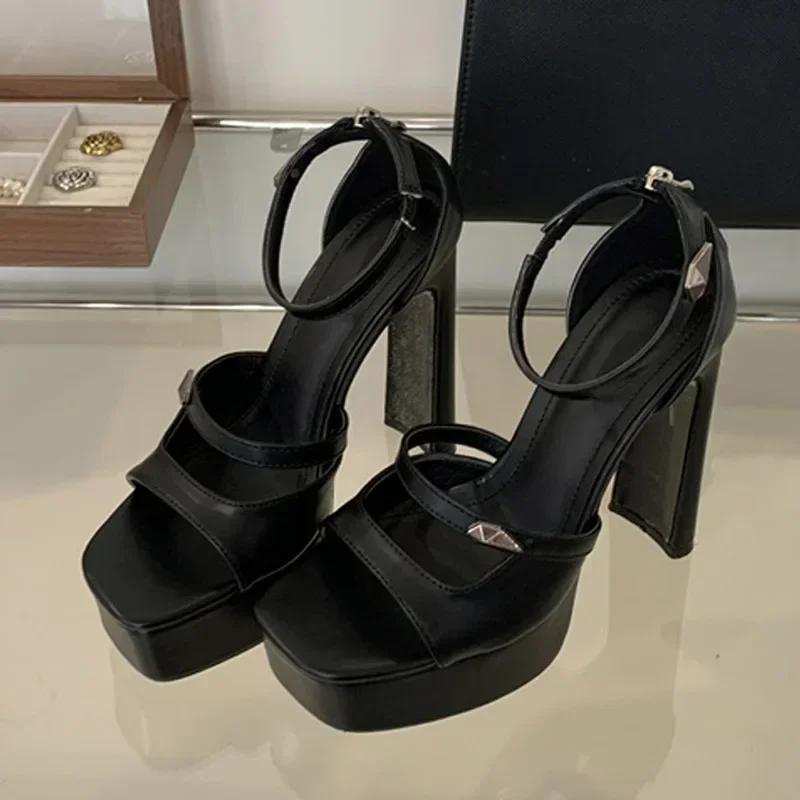 Fashion Luxury Patent Leather Platform Sandals Women 2025 Summer Zip Cover Strap Design Chunky High Heels Elegant Banquet Dress Shoes