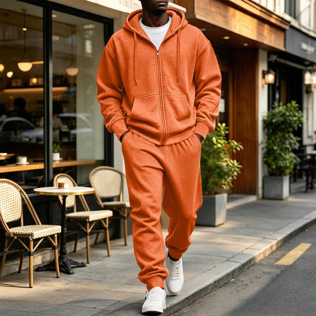 Completo con felpa con cappuccio e zip a contrasto e pantaloni della tuta con coulisse da uomo