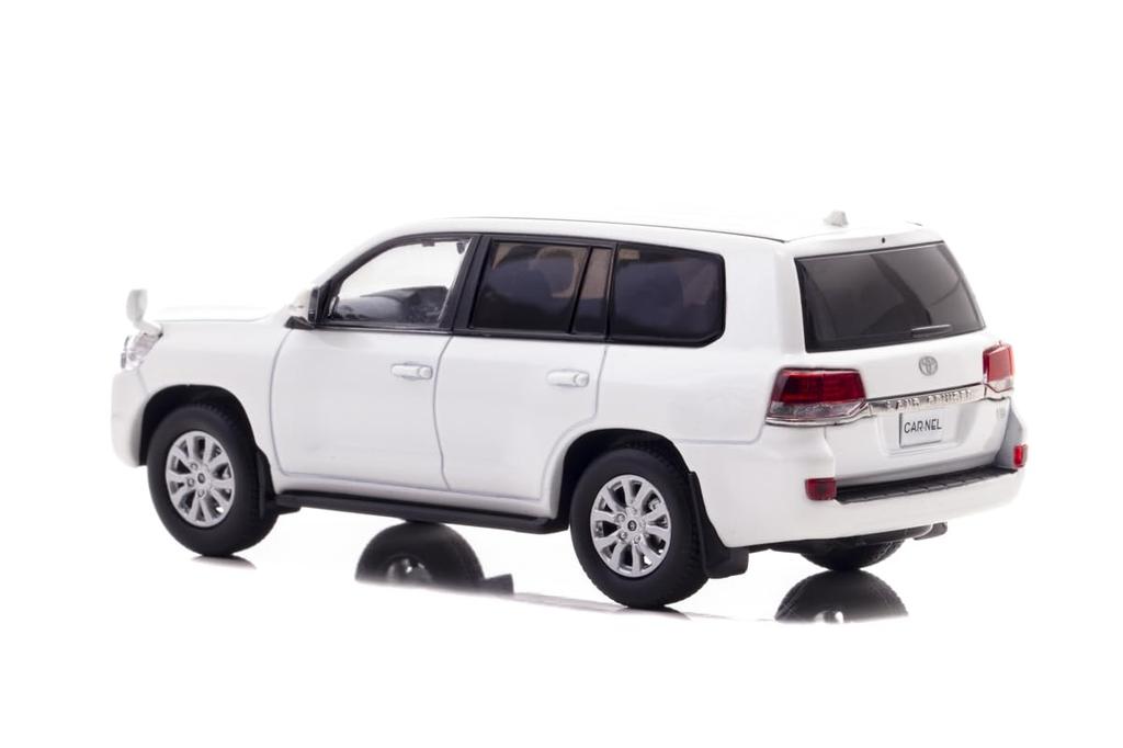 CARNEL Scale Toyota Land Cruiser AX G Selection 2015 White Pearl Crystal Shine Finished Product CN431504 1/43 (URJ202)