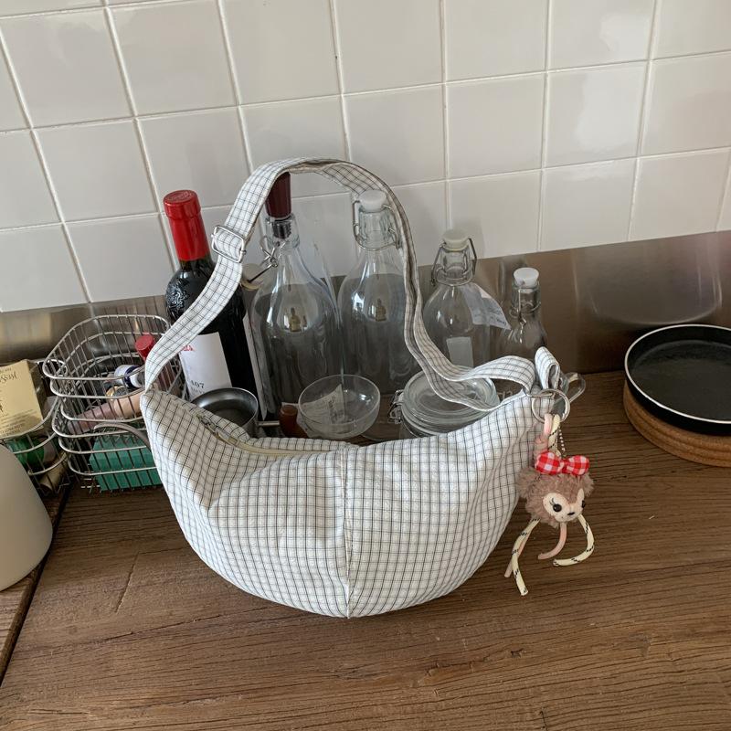 Small Fresh Plaid Bag Women's New Casual Shoulder Messenger Bag Versatile Large-capacity Dumpling Bag