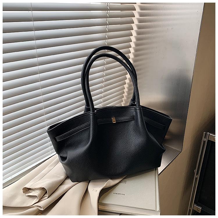 

Модная сумка-тоут большой вместимости для ношения в руке, новая высококлассная плиссированная сумка через плечо, для поездок на работу, универсальная женская сумка чёрный