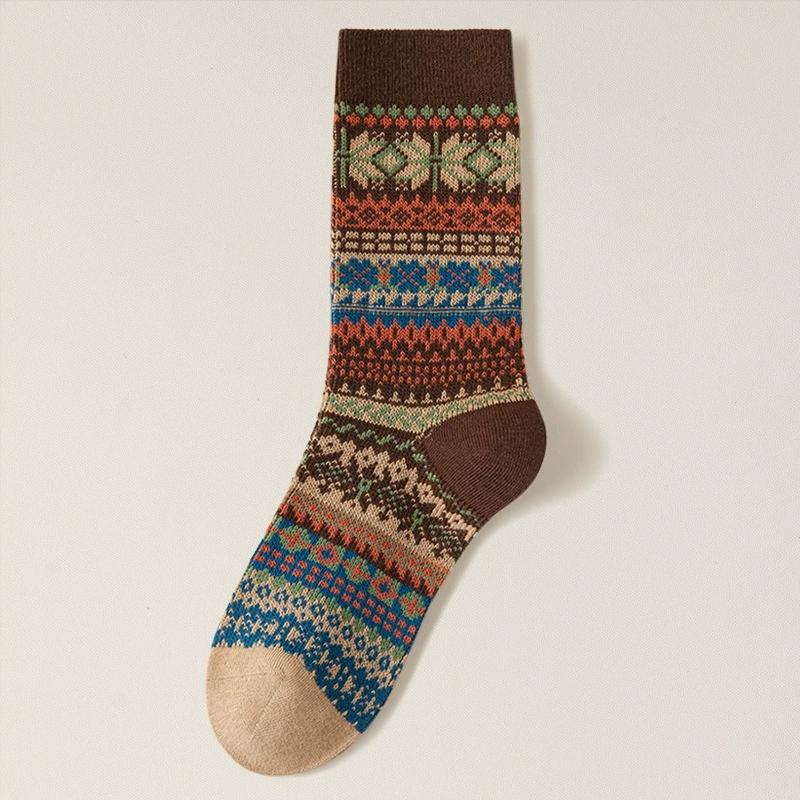 Retro National Style Embroider Flower Socks Women Trend Streetwear Knitted Middle Socks Female Autumn Winter Chic Contrast Socks