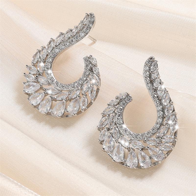 ZAKOL Fashion Shiny Clear Cubic Zirconia Circle Stud Earrings Luxury Sliver Color Bridal Earring Party Accessories