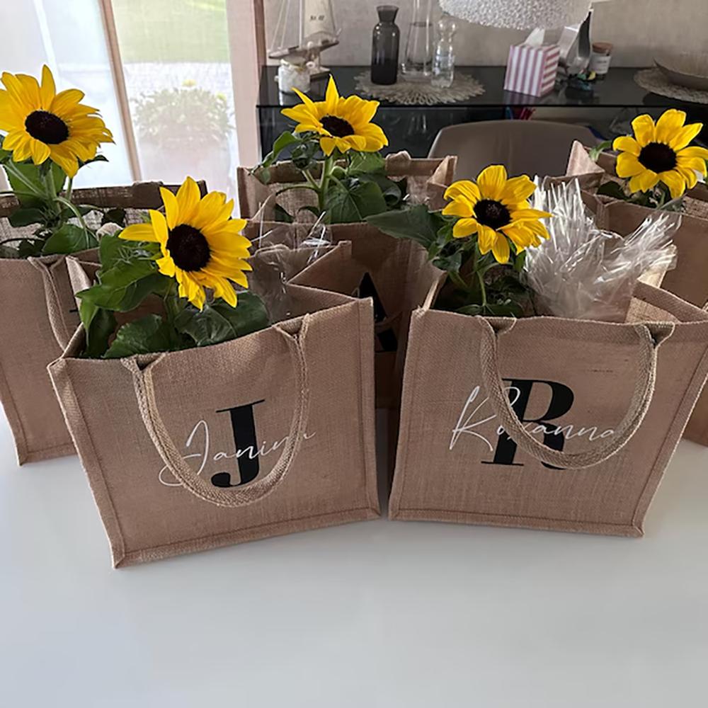 Custom Jute Bag with Initials Beach Bag Mother's Day Birthday Present Bachelorette Party Favor Bridal Shower Bridesmaid Gift