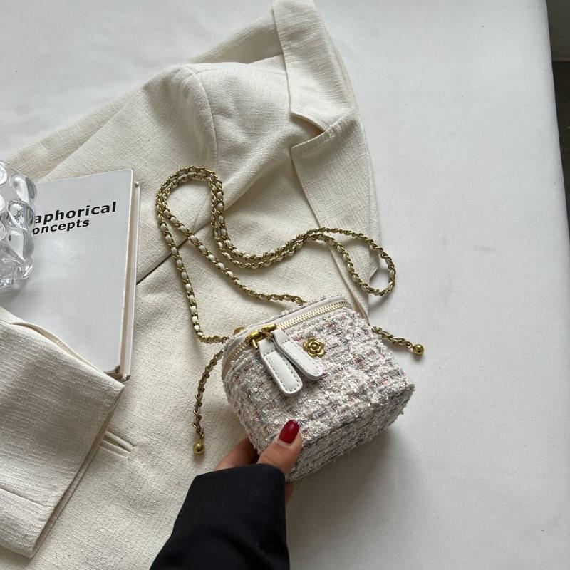 Elegant Mini Chain Bag For Women Stylish Box Design Soft Polyester With Multiple Colors