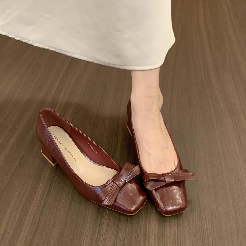 Burgundy High Heels 2025 Autumn French New Women's Shoes Square Head Bow Light Mouth Thick Heel Single Shoes