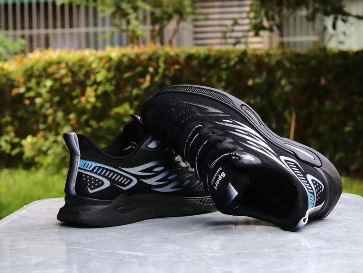 2025 Men's Fashion Breathable Mesh Sports & Casual Running Shoes