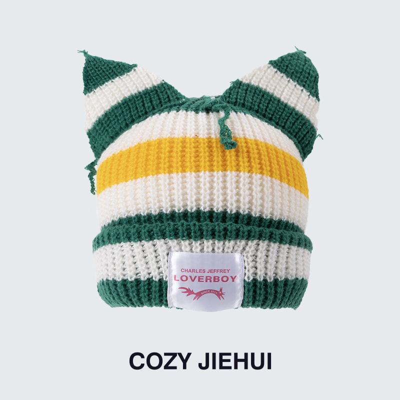 Autumn and winter hats, cat ears knitted hats, men and women of the same style, cute piggy knitted wool hats, warm contrasting colors