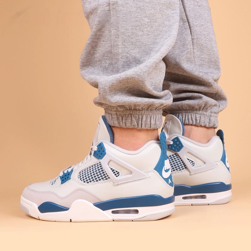Jordan 4 Retro Militärblau 2024 GS HF4281-141