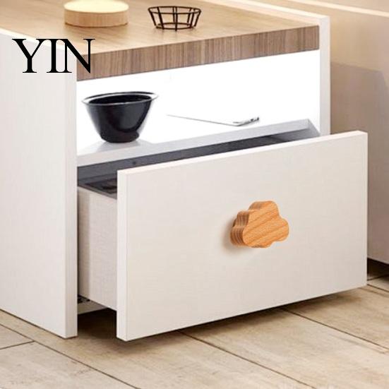 Solid Wood Wardrobe Knobs Cloud Shaped Wooden for Cabinets & Drawers, Cabinet Handles Decorative Wall Hooks Kids with Screws, Nordic Style Nursery