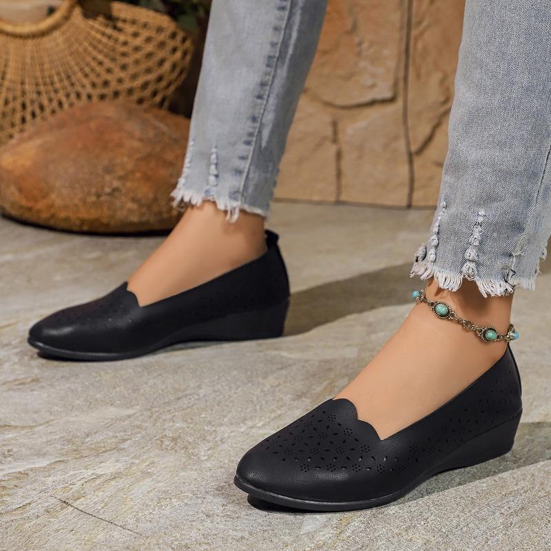 New flat-bottomed casual hollow mother single shoes women's low-top large-size solid-color foot shoes