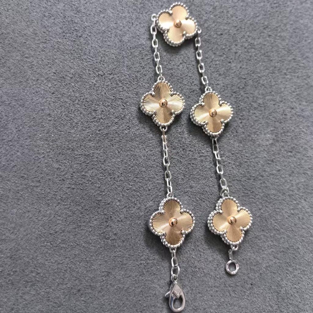 Four-leaf Clover Christmas Color-blocking Lucky Pendant Clavicle Chain Women