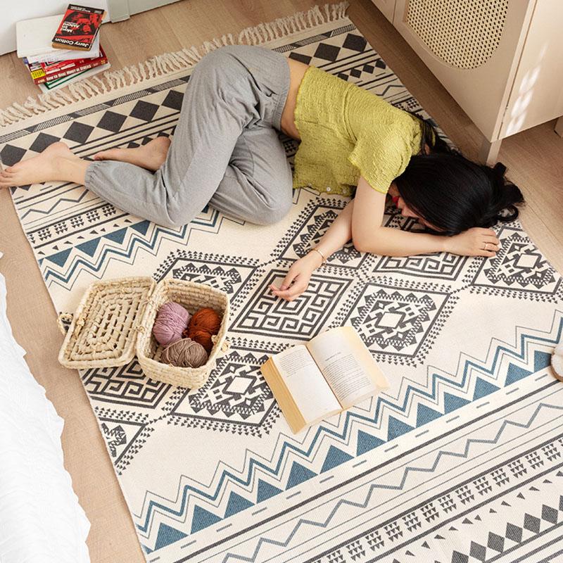 Cotton Linen Boho Rugs for Living Room Muslim Retro Ethnic Anti Slip Bedroom Area Rugs and Carpets Print Tatami Prayer Floor Mat
