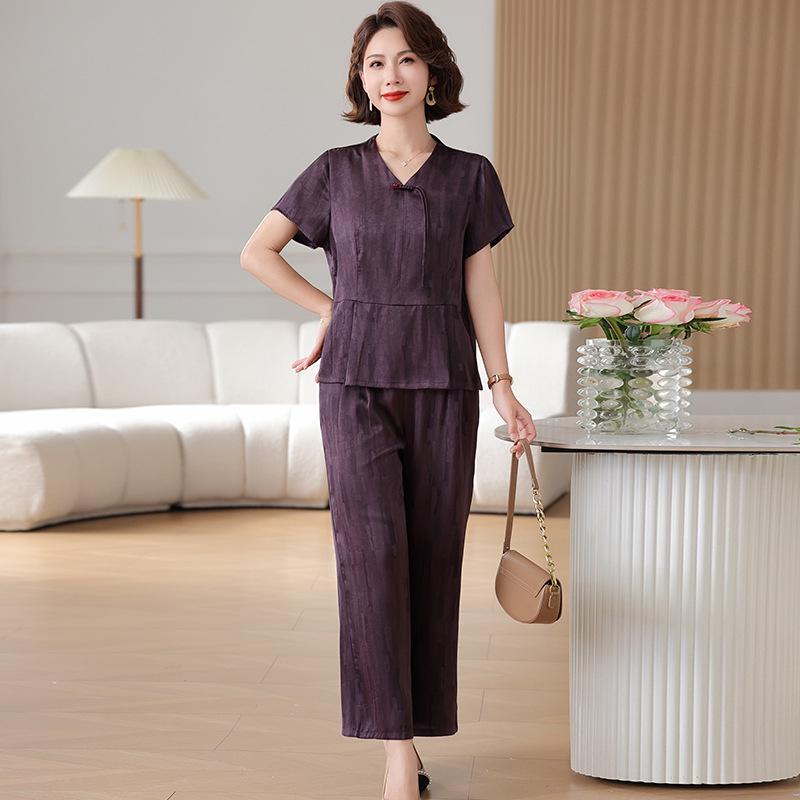 

Elegant Summer Short-Sleeve Blouse Set for Middle-Aged and Elderly Women 2XL (95-115 jin)